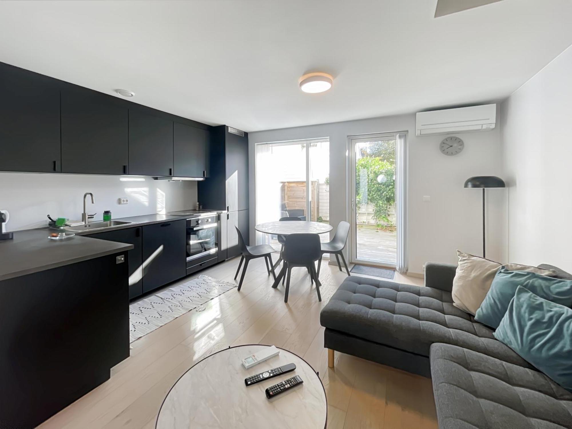Near Downtown Nr 24 By Bertis * Stavanger